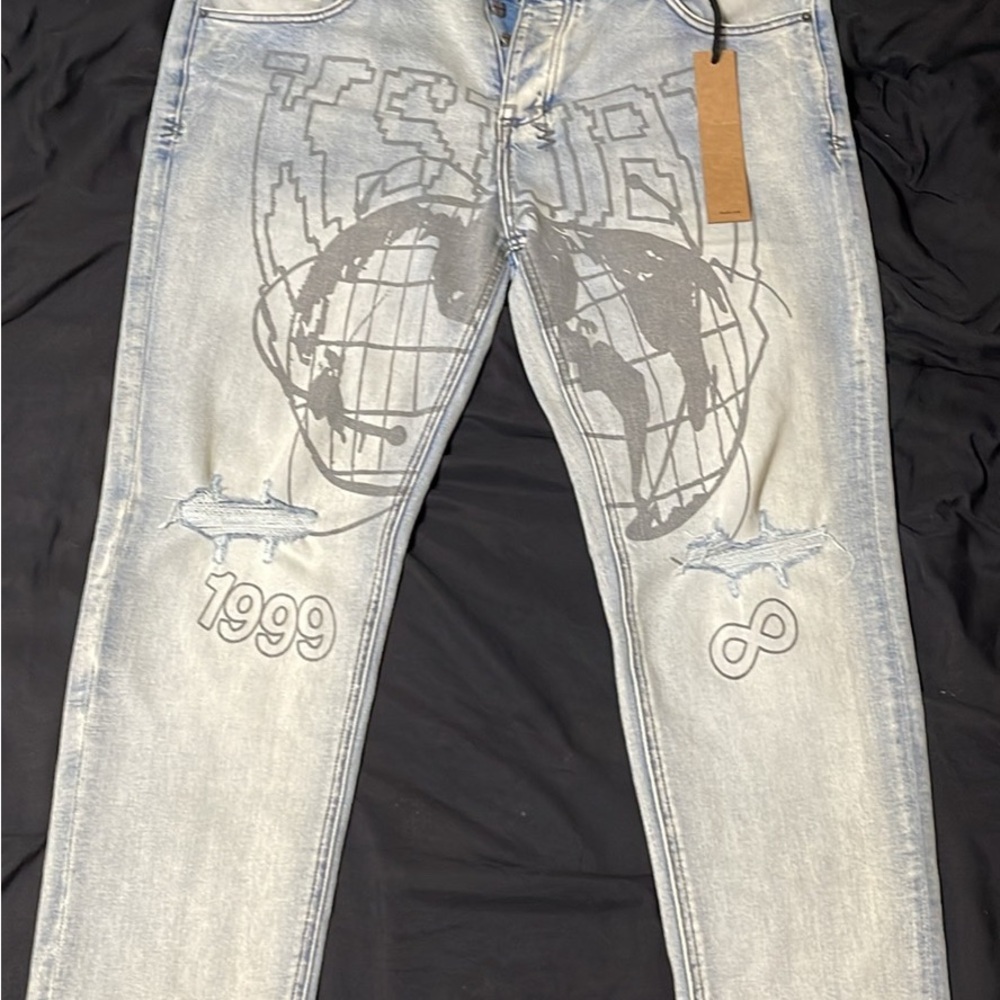 Men's Light Blue Distressed Jeans